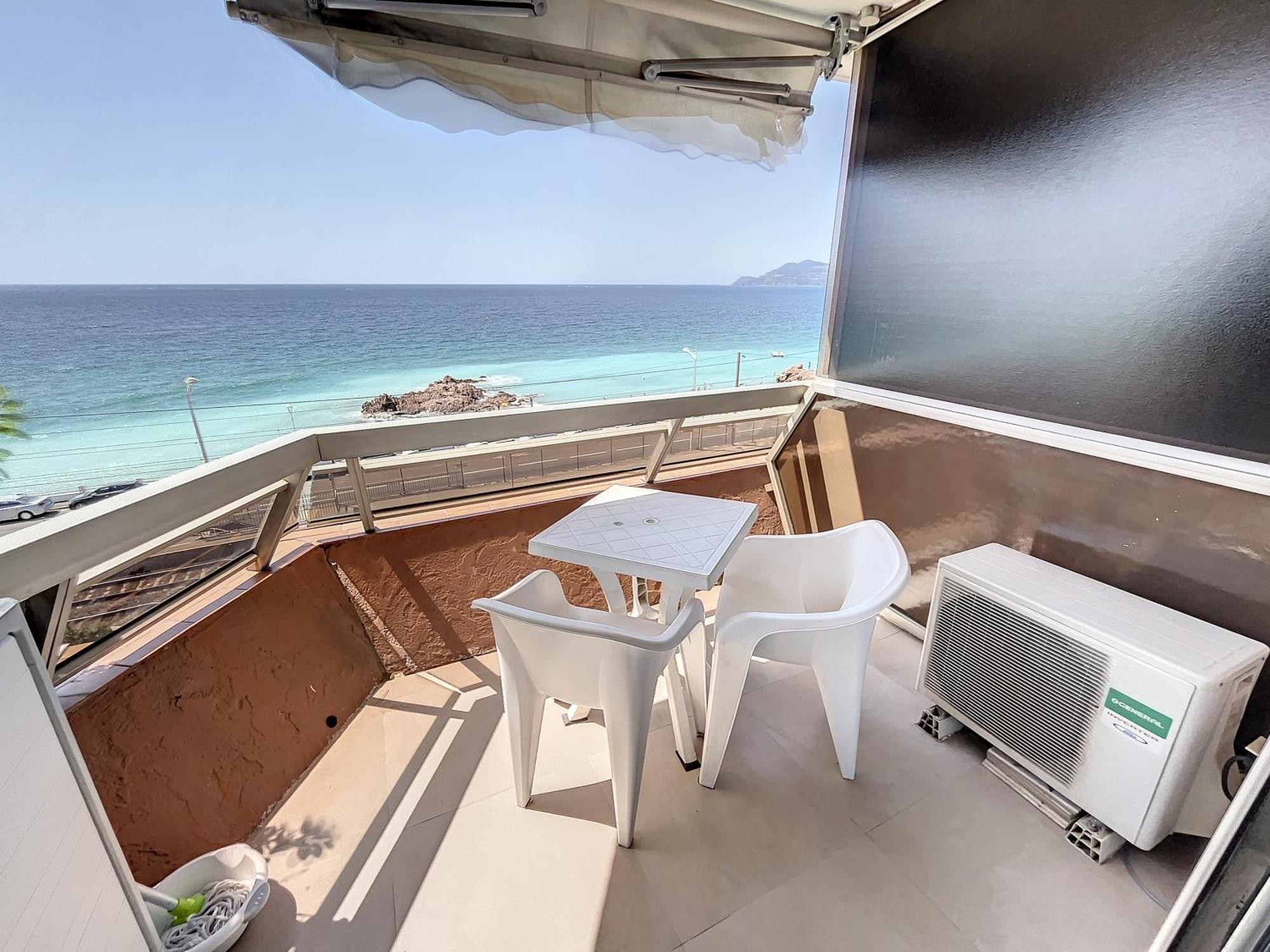 Studio With Beautiful Sea View And Direct Beach Access Cannes Eksteriør bilde